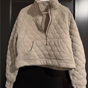 Lululemon quilted scuba size m/l